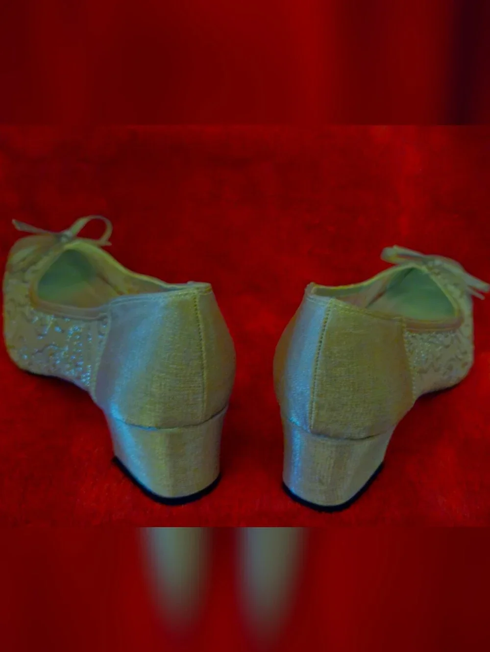 J.Renee Silver Glitter Mesh Low Heels  with Bow - Size 6.5